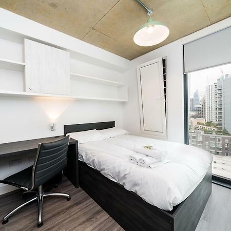 Hashtag Aldgate Campus Accommodation ロンドン エクステリア 写真