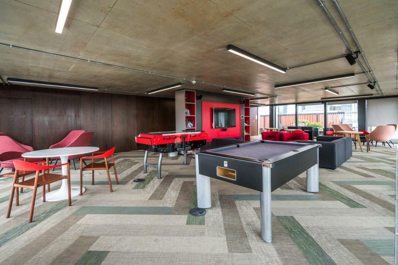 Hashtag Aldgate Campus Accommodation ロンドン エクステリア 写真